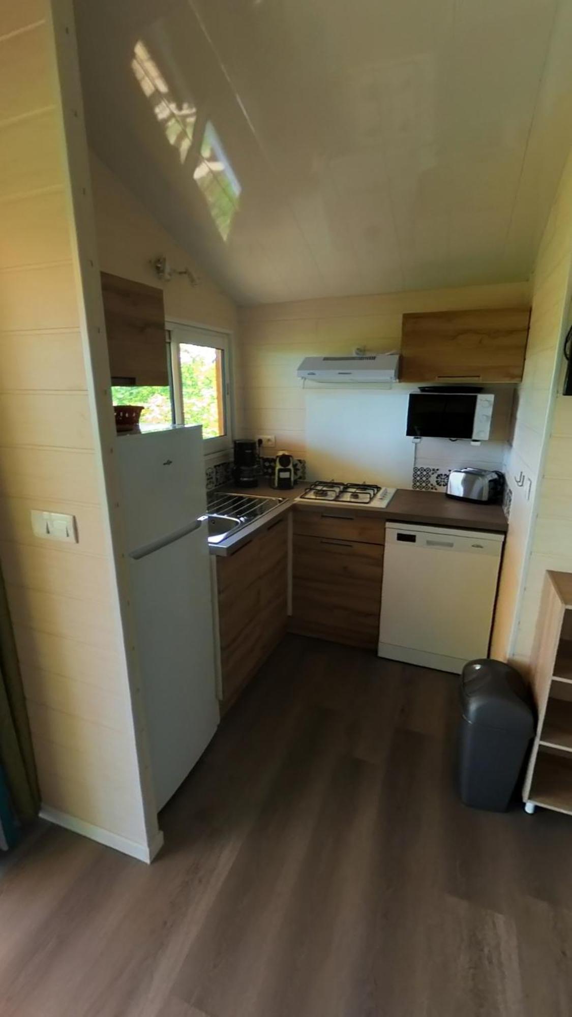 Camping Les Terrasses De Dordogne Rouffignac Saint-Cernin Номер фото