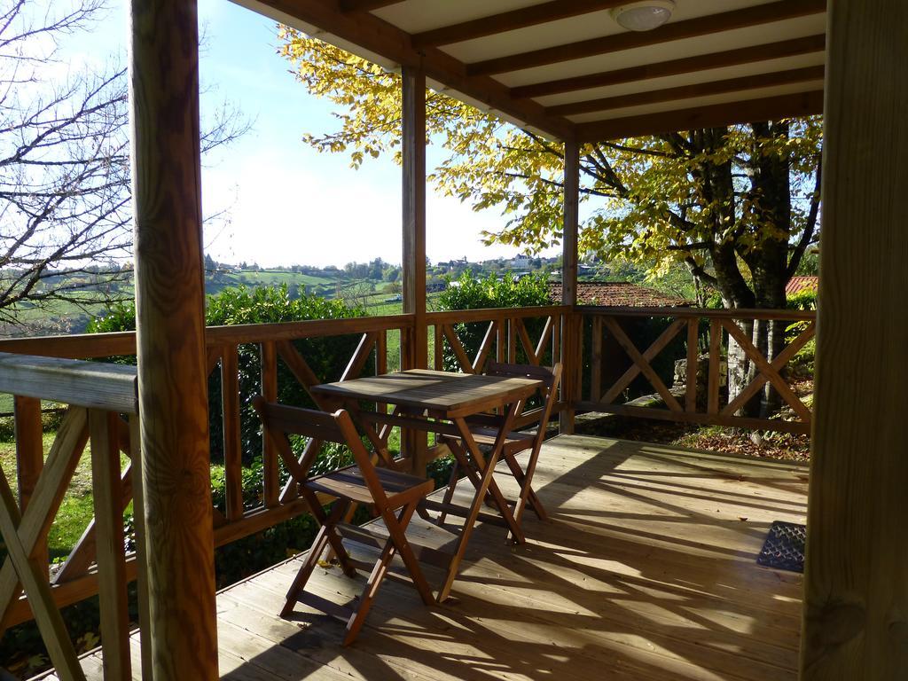 Camping Les Terrasses De Dordogne Rouffignac Saint-Cernin Екстер'єр фото
