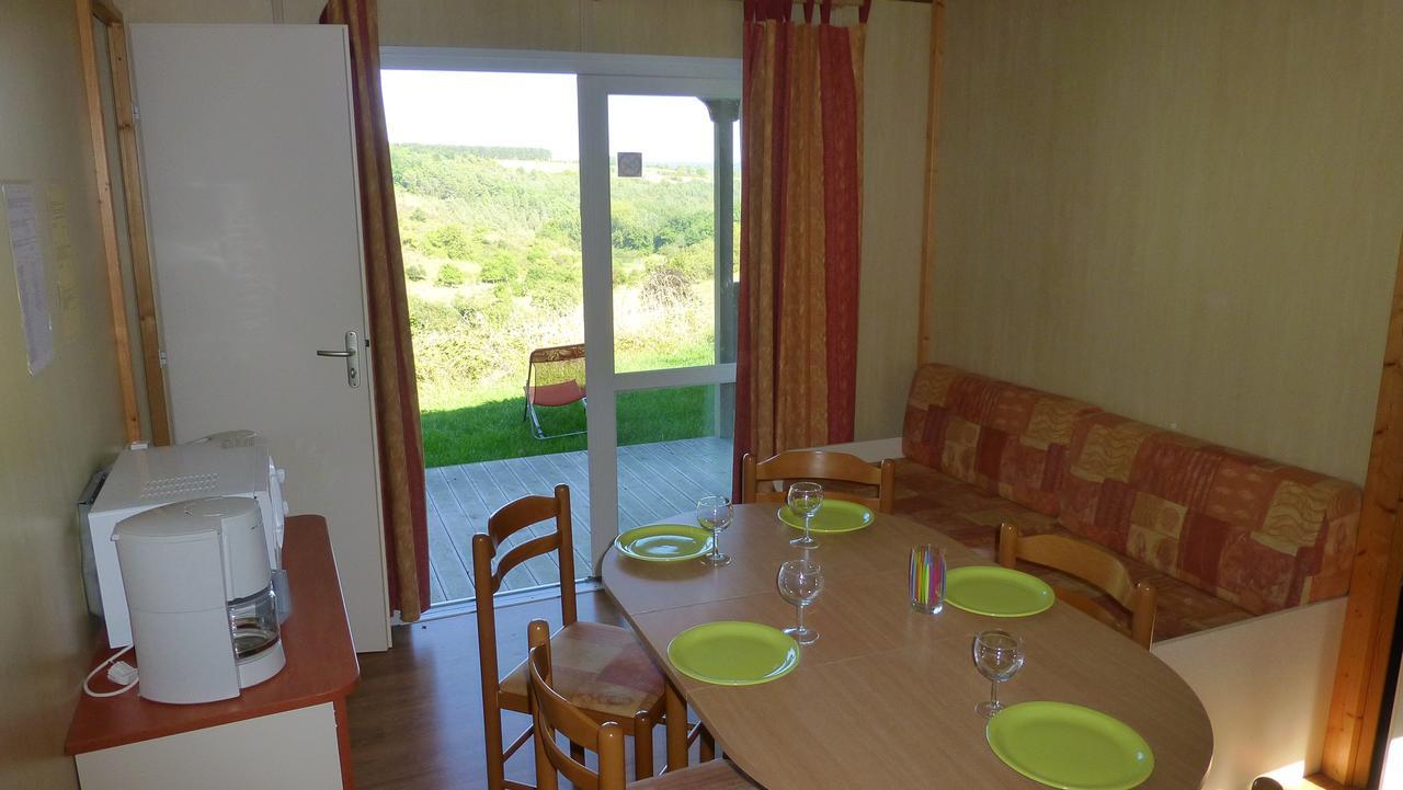 Camping Les Terrasses De Dordogne Rouffignac Saint-Cernin Екстер'єр фото