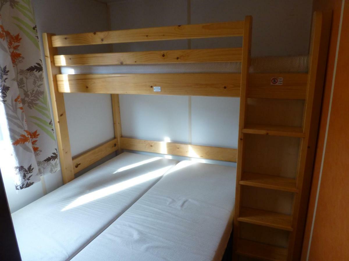 Camping Les Terrasses De Dordogne Rouffignac Saint-Cernin Екстер'єр фото